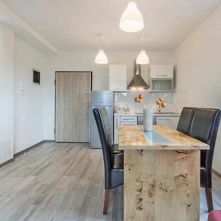 2 Bedroom Apartment Peroj Fažana Екстериор снимка