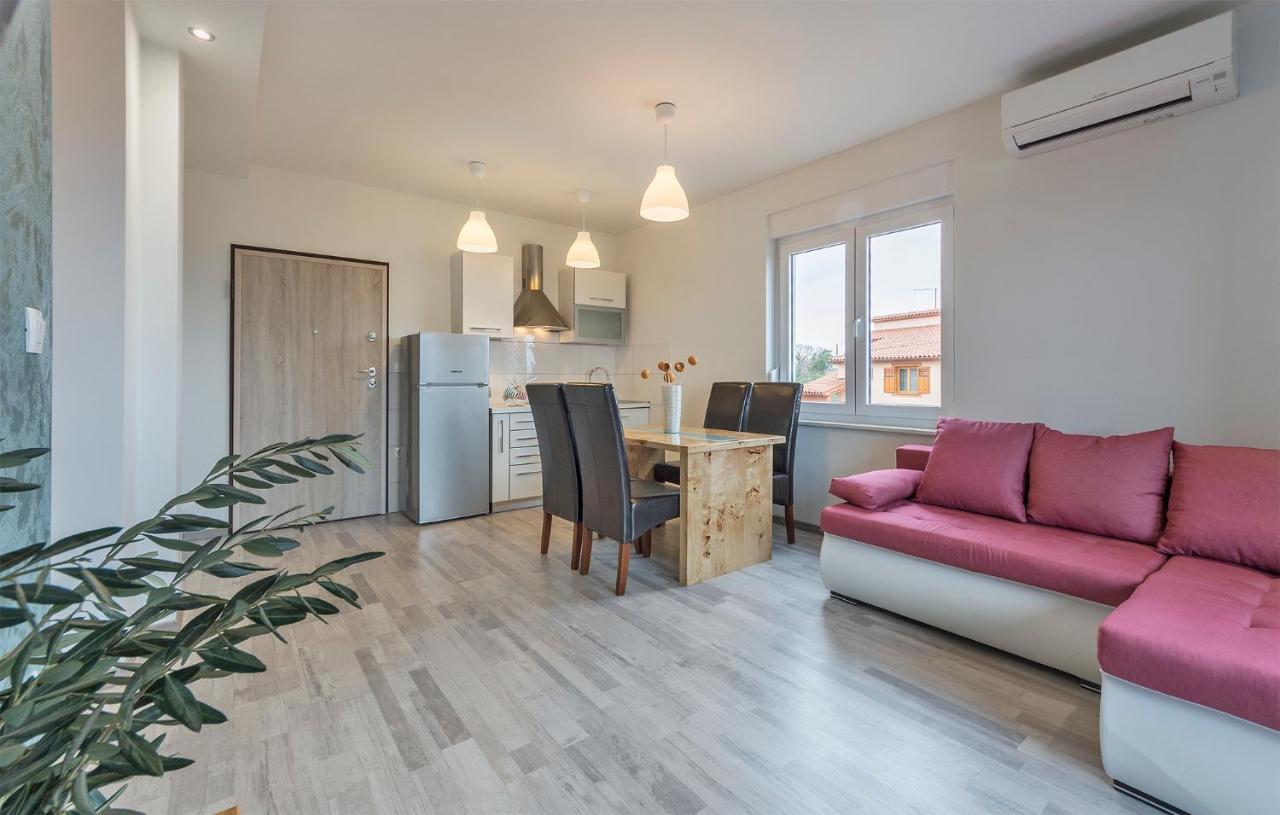 2 Bedroom Apartment Peroj Fažana Екстериор снимка