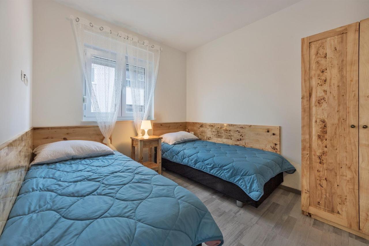 2 Bedroom Apartment Peroj Fažana Екстериор снимка